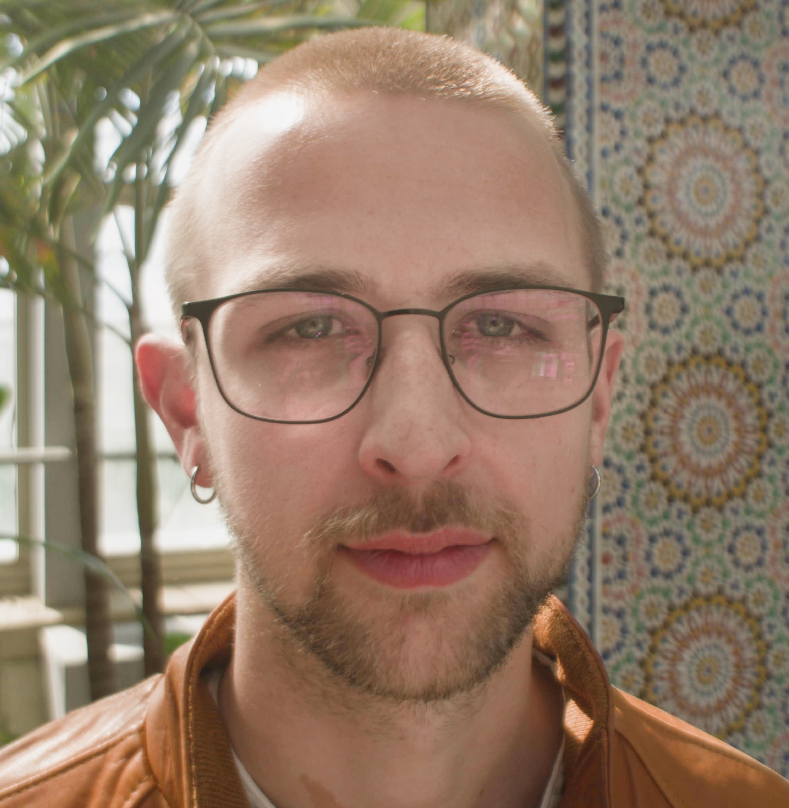headshot_1_cropped.jpeg